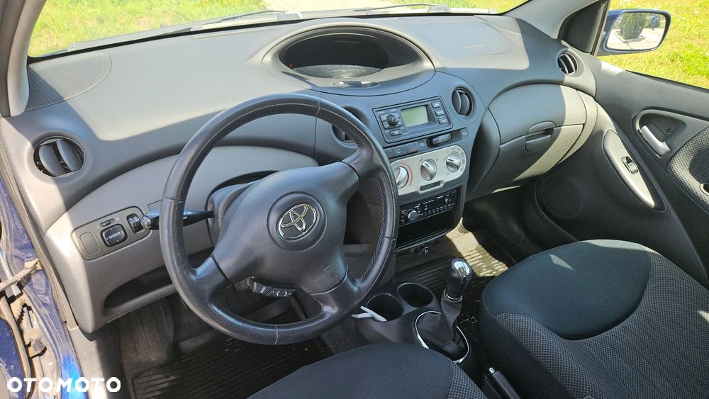 Toyota Yaris 1.0 Luna - 14