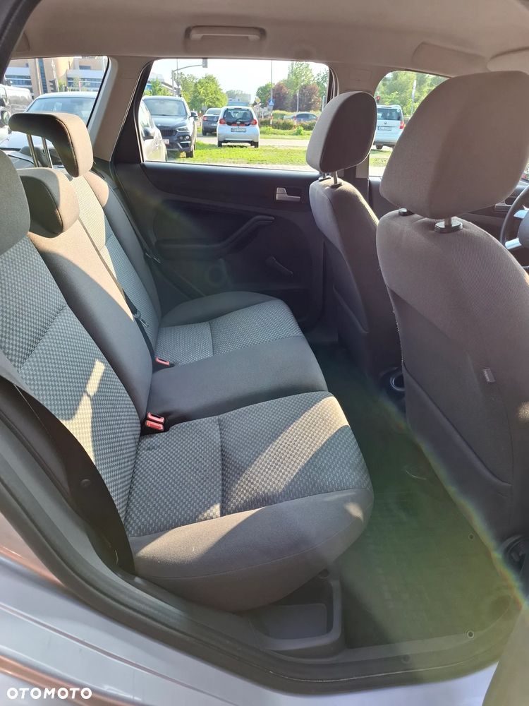 Ford Focus 1.6 TDCi Trend + DPF - 23