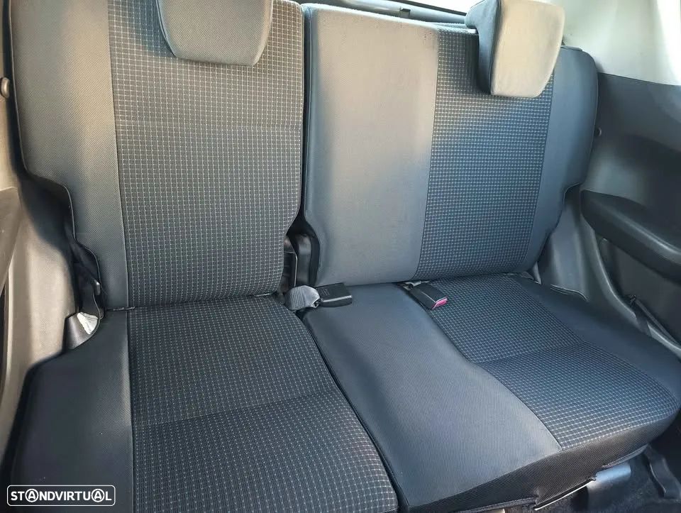 Suzuki Swift 1.3 DDiS GLX - 5