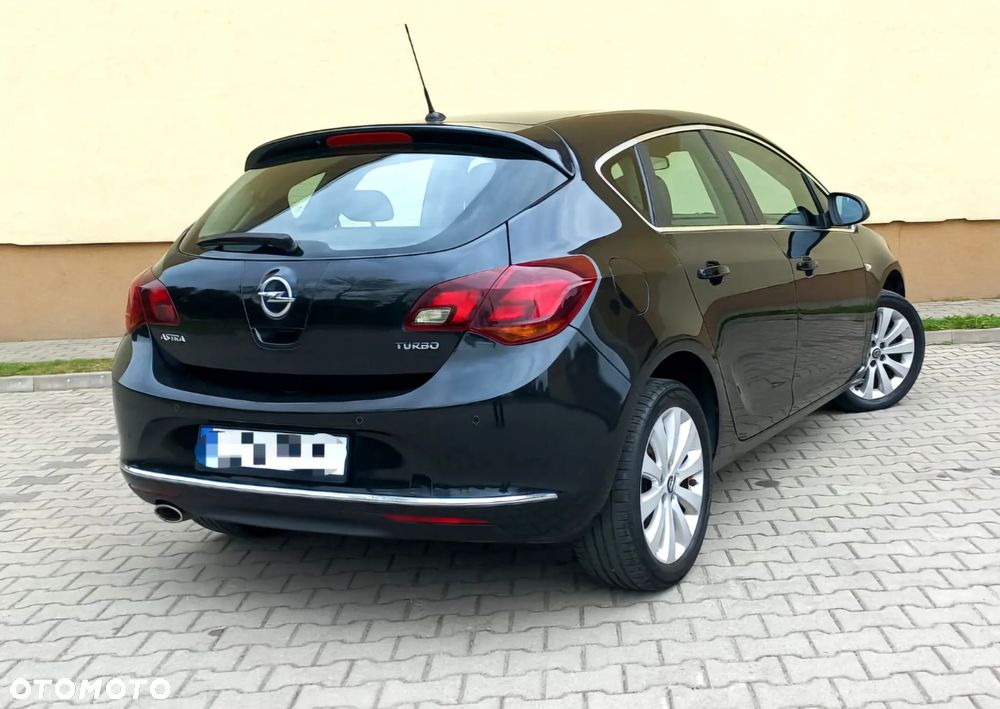 Opel Astra 1.4 Turbo Exklusiv - 10