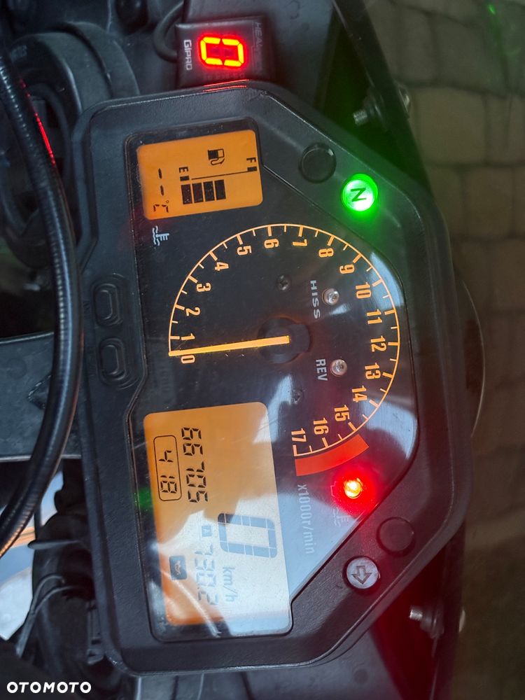Honda CBR - 8