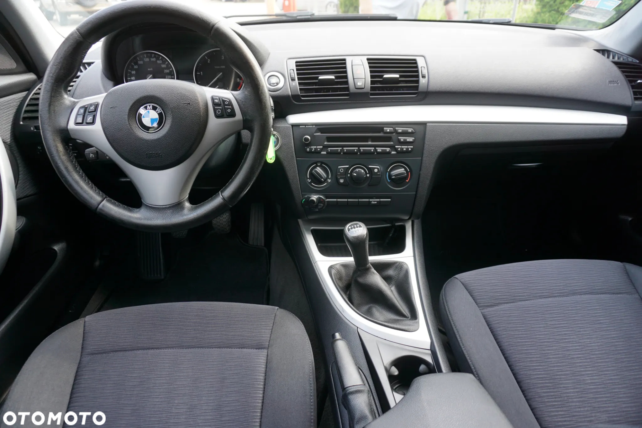 BMW Seria 1 120d - 11