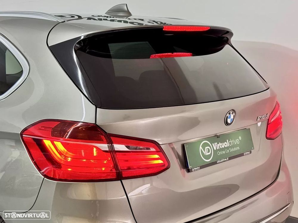 BMW 218 Active Tourer d Line Luxury - 17