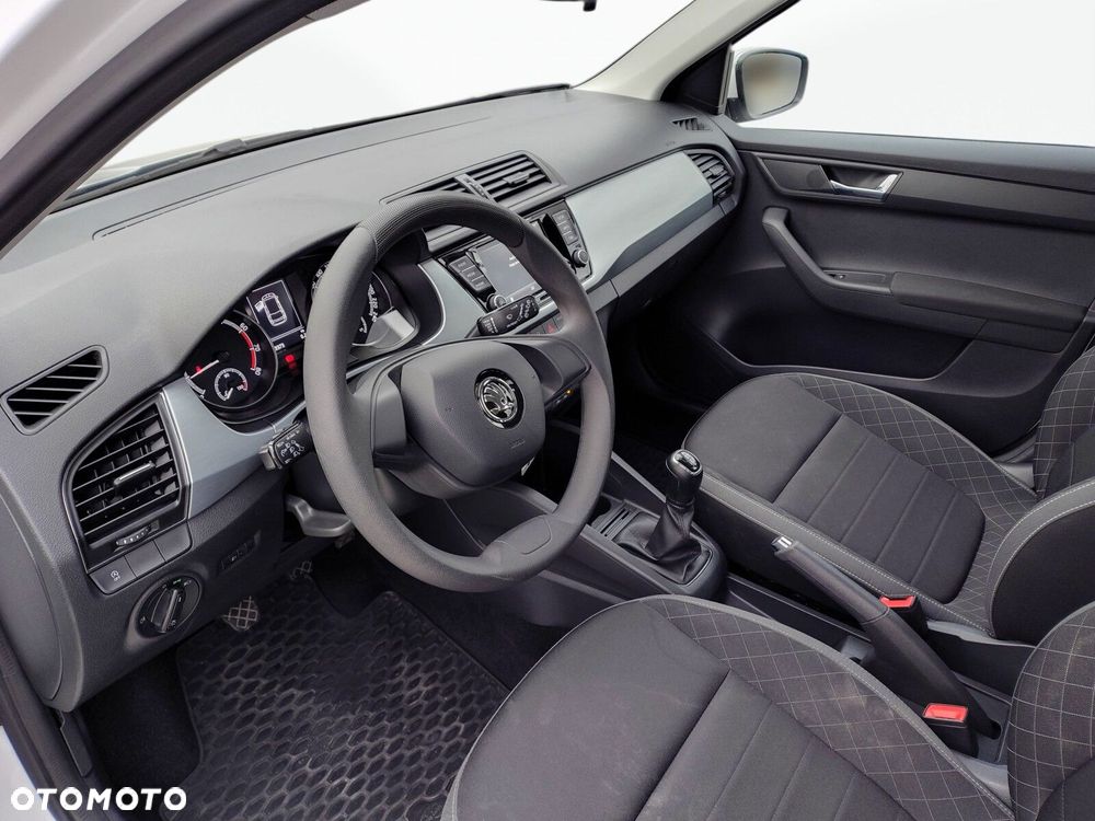 Skoda Fabia 1.0 TSI Ambition - 10