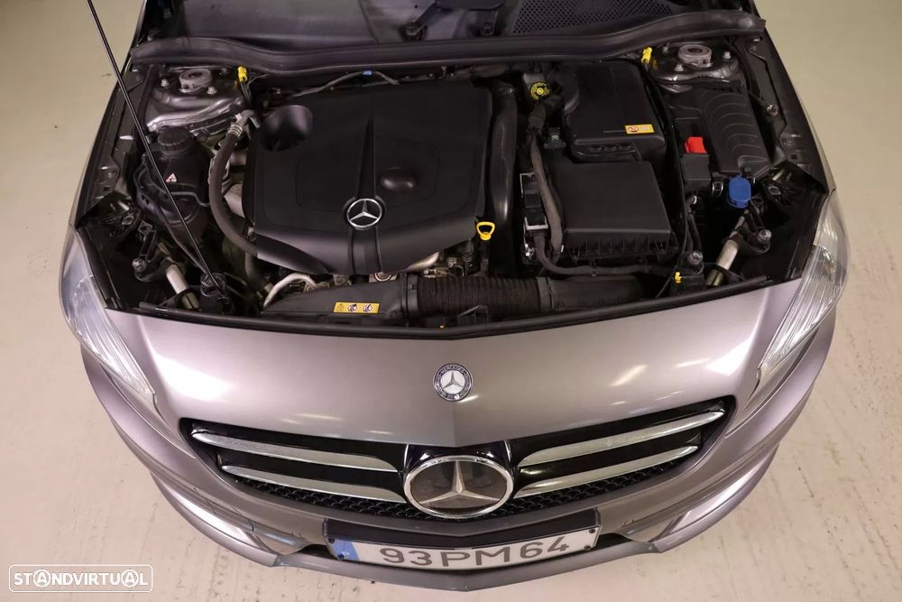 Mercedes-Benz A 200 d AMG Line - 9