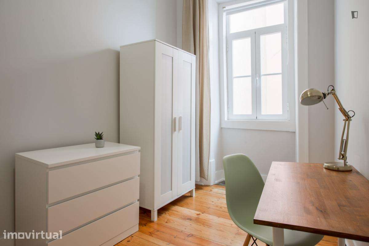 Quarto - localizado em Penha de França Lisbon - Grande imagem: 3/27