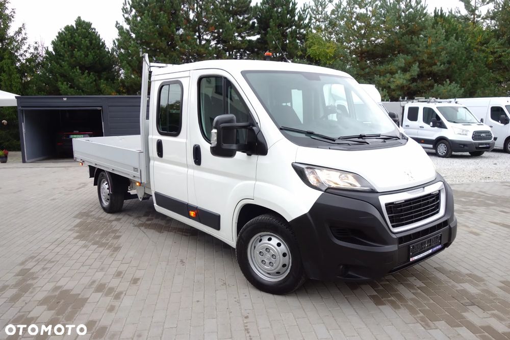 Peugeot Boxer Doka 2.2 Bluehdi 165 KM 7 Osobowa Klima Webasto - 32
