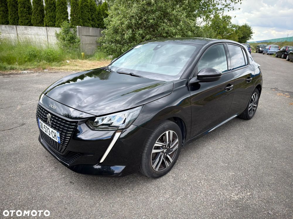 Peugeot 208 - 1