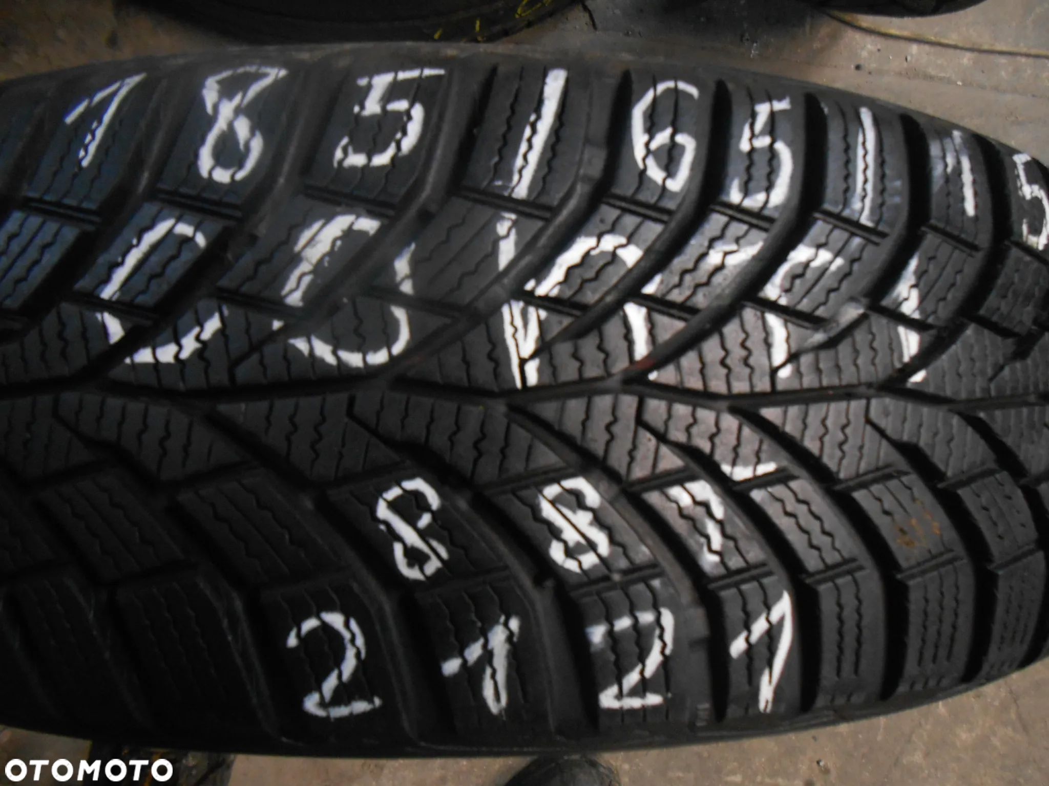 OPONA POJEDYNKA 185/65R15 CONTINENTAL WINTER CONTACT TS 870 DOT 2121 8MM - 1