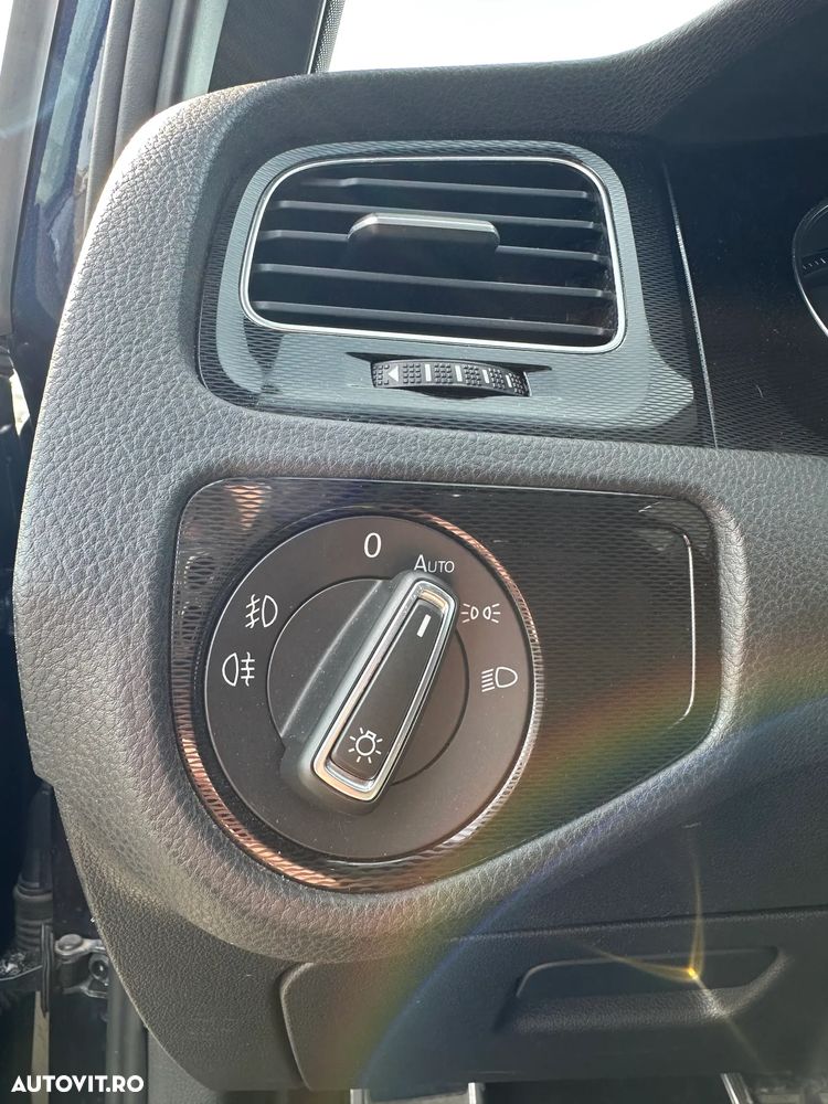 Volkswagen Golf - 16