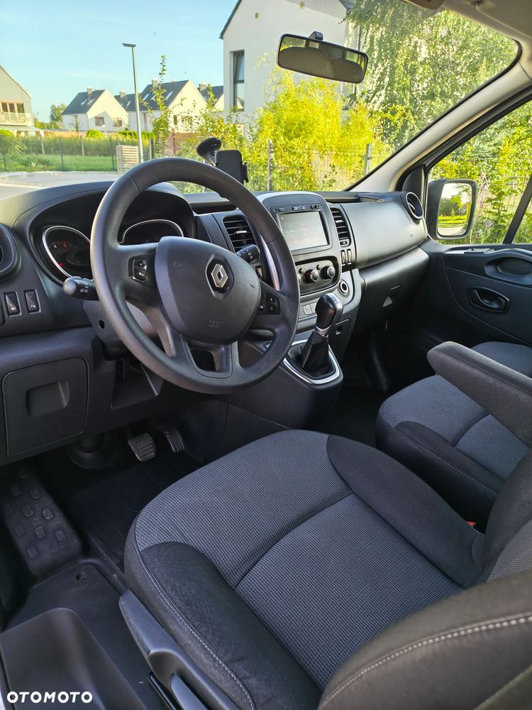 Renault Trafic 2.0 dCi EDC - 7