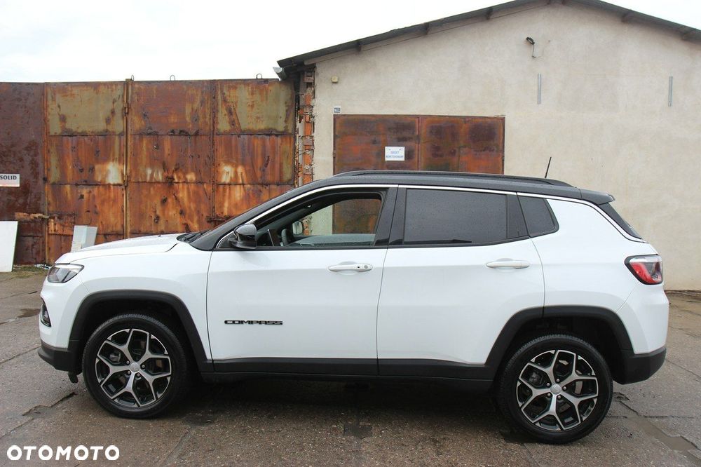 Jeep Compass - 8