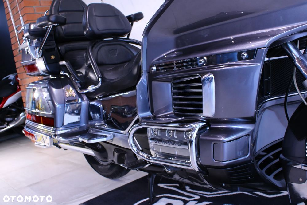 Honda GL - 36