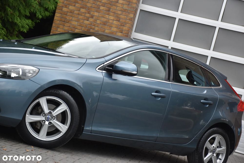 Volvo V40 D2 Momentum - 37