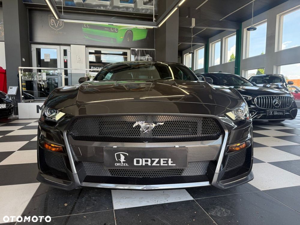 Ford Mustang - 2