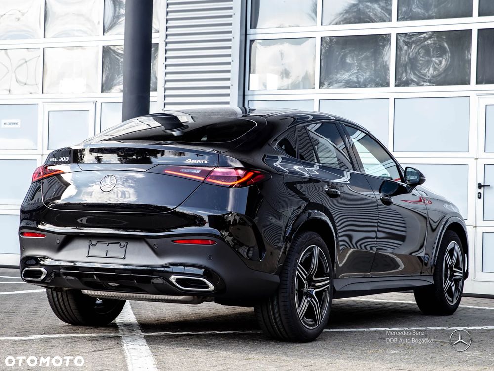 Mercedes-Benz GLC 300 mHEV 4-Matic AMG Line - 6