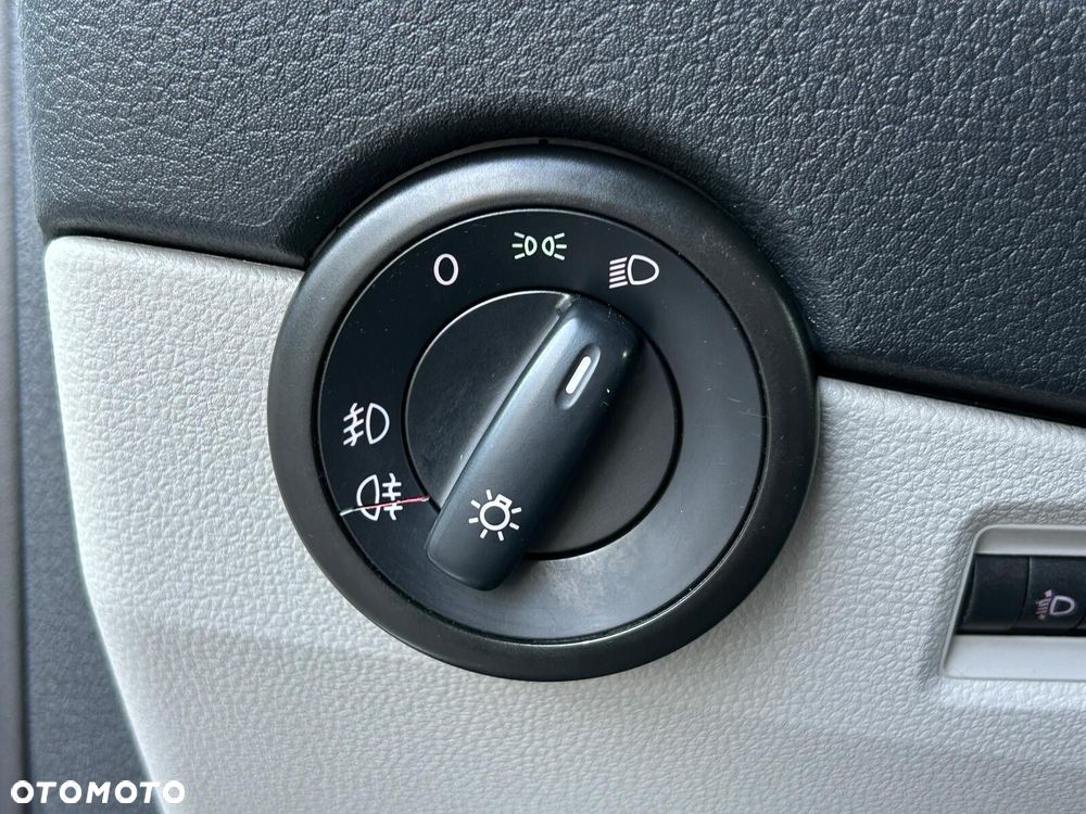 Volkswagen Transporter T6 TDI L2H1 - 19