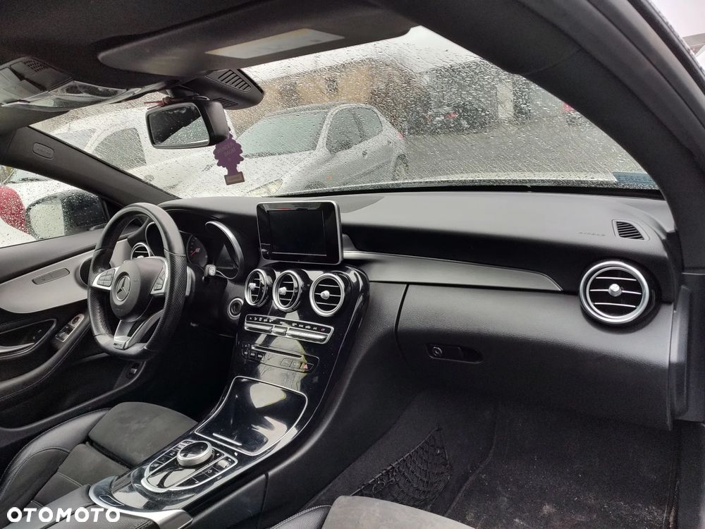 Mercedes-Benz Klasa C 200 4-Matic 9G-Tronic - 24