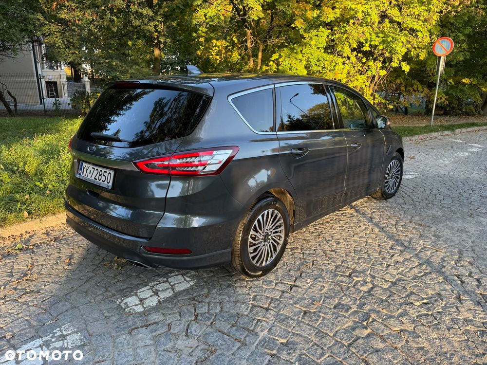 Ford S-Max - 21