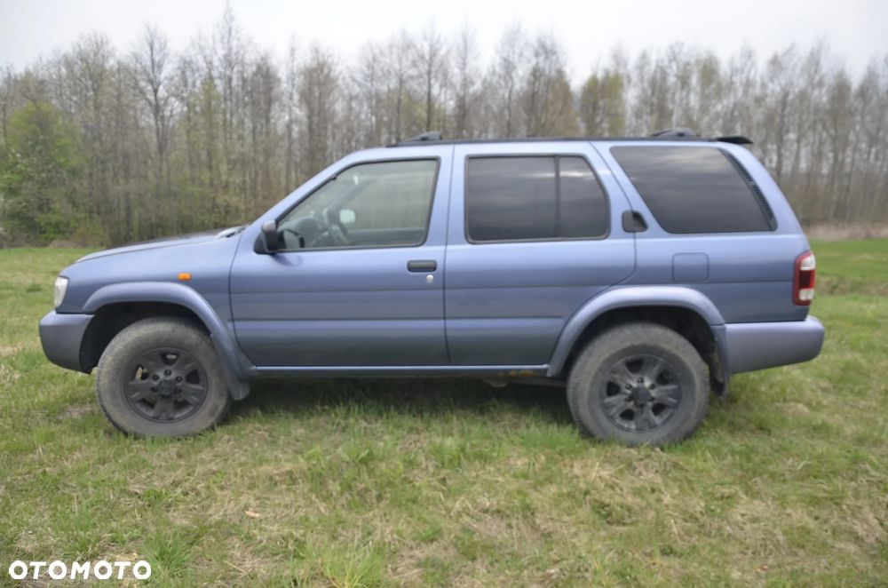 Nissan Pathfinder - 3