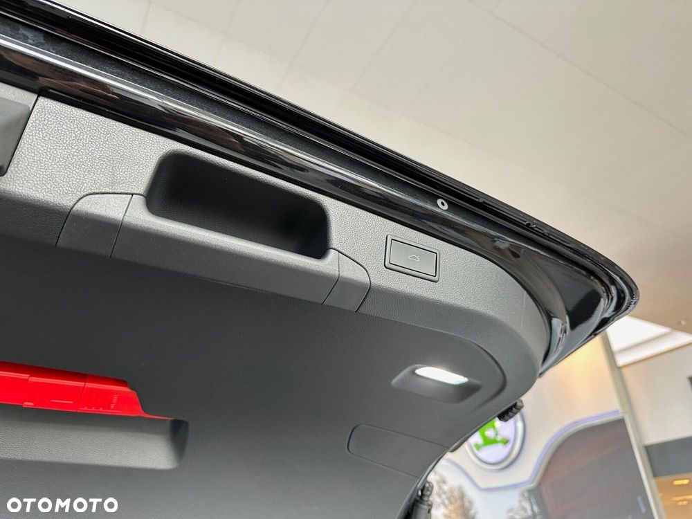 Skoda Superb 2.0 TDI SCR 4x4 L&K DSG - 17