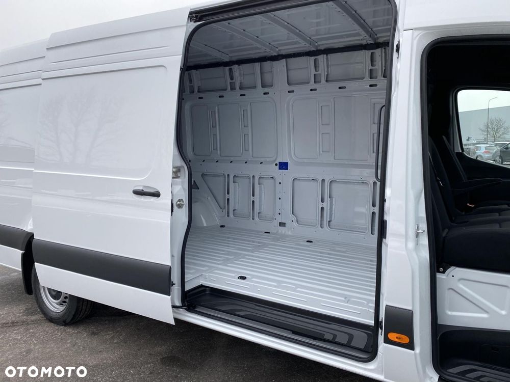 Mercedes-Benz Sprinter - 19