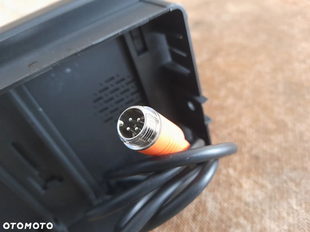 Kamera cofania z wyświetlaczem uniwersalna Luis Technology D17X25825310 - 6