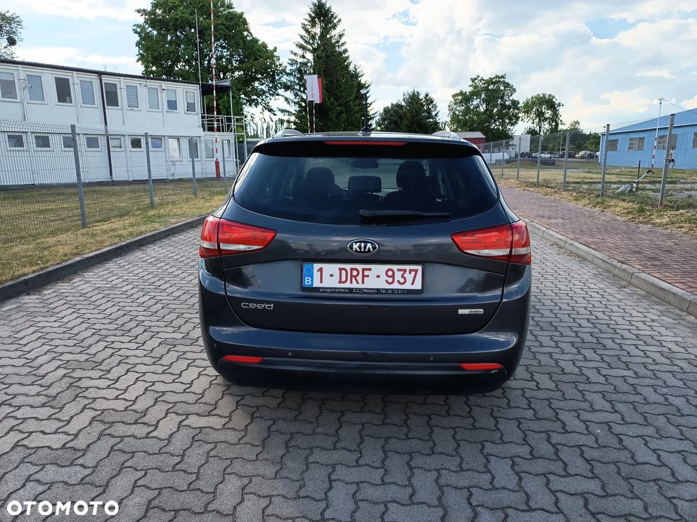 Kia Ceed - 6