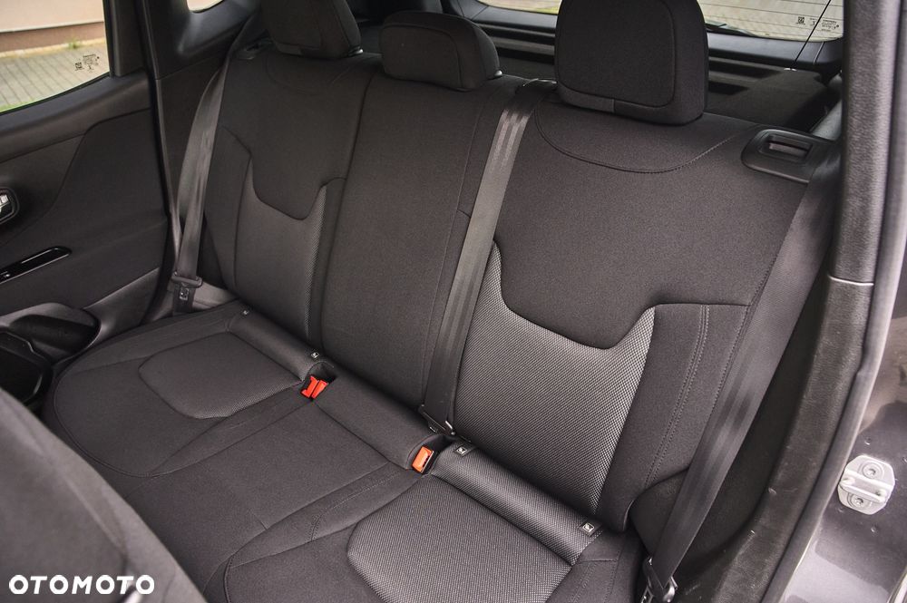 Jeep Renegade 1.3 GSE T4 Turbo Longitude FWD S&S - 31