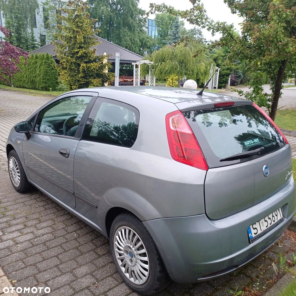 Fiat Grande Punto - 4