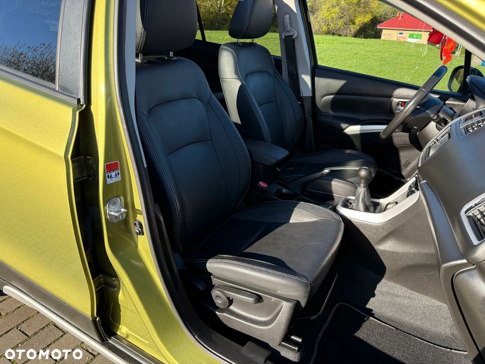 Suzuki SX4 S-Cross 1.6 VVT 4x4 limited - 17