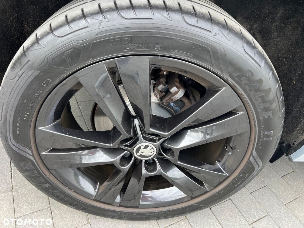Skoda Karoq 1.5 TSI ACT DSG Sportline - 10