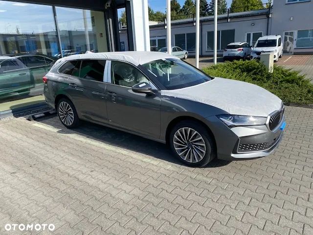 Skoda Superb 2.0 TDI SCR 4x4 L&K DSG - 2