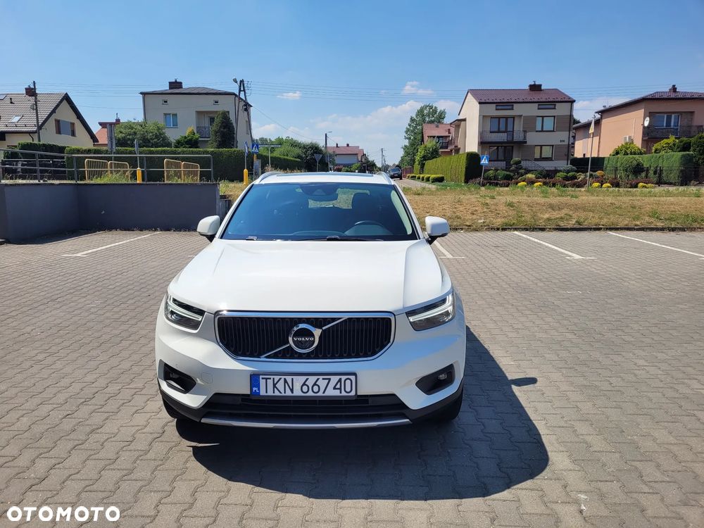 Volvo XC 40 T2 Momentum - 8