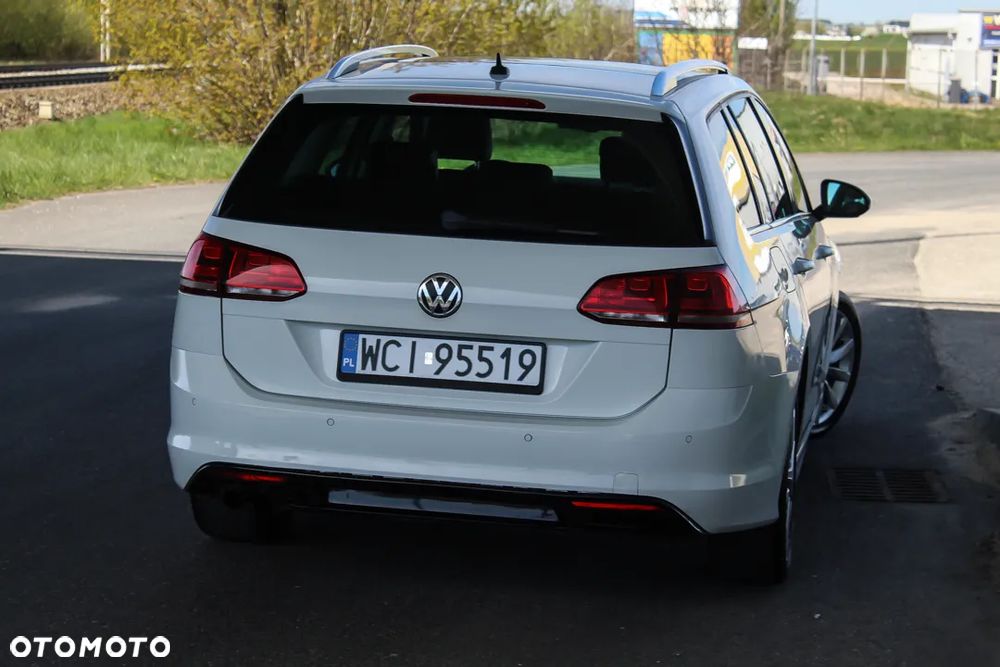 Volkswagen Golf 2.0 TDI Sound - 3