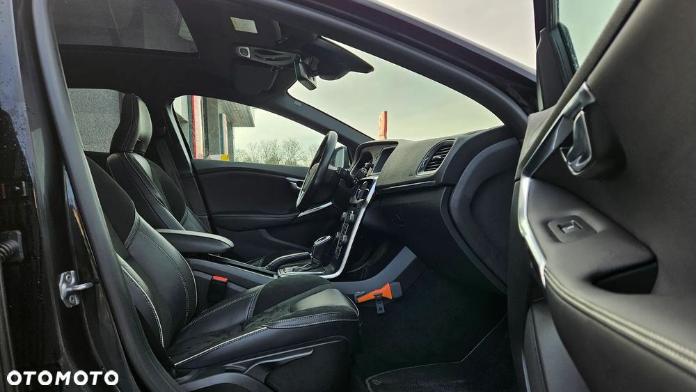 Volvo V40 T3 Drive-E R-Design Momentum - 7