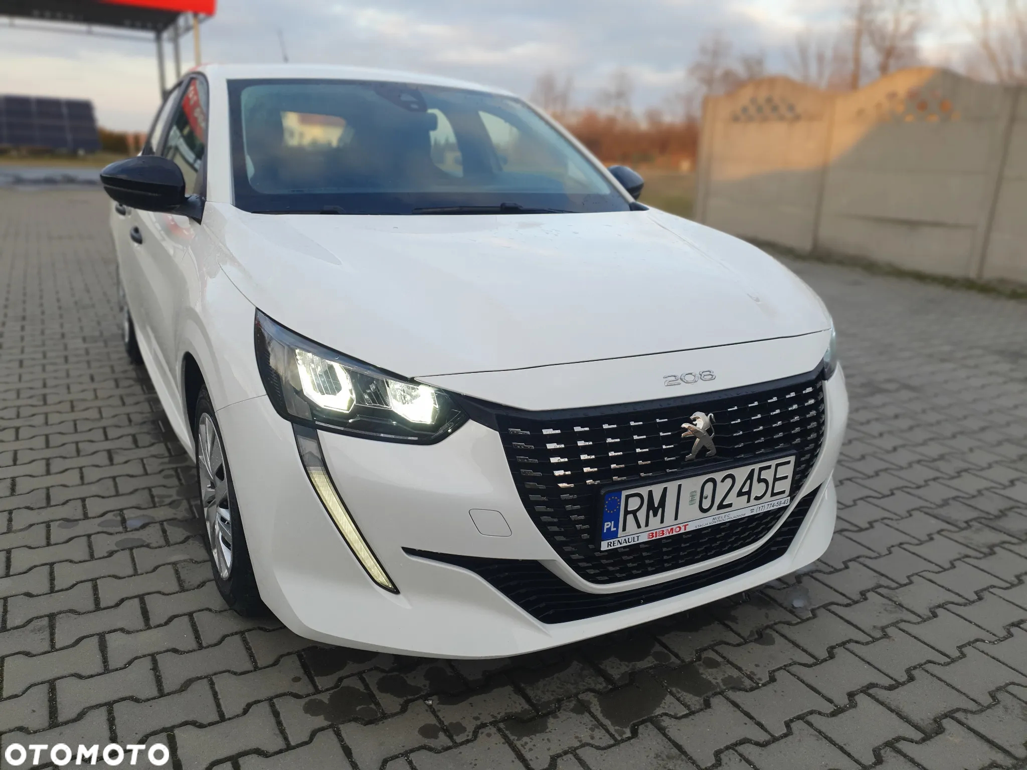 Peugeot 208 1.2 PureTech Like S&S - 16