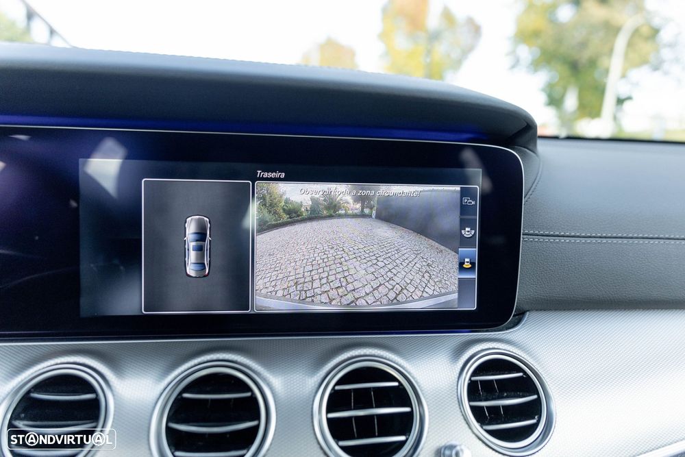 Mercedes-Benz E 220 d AMG - 31