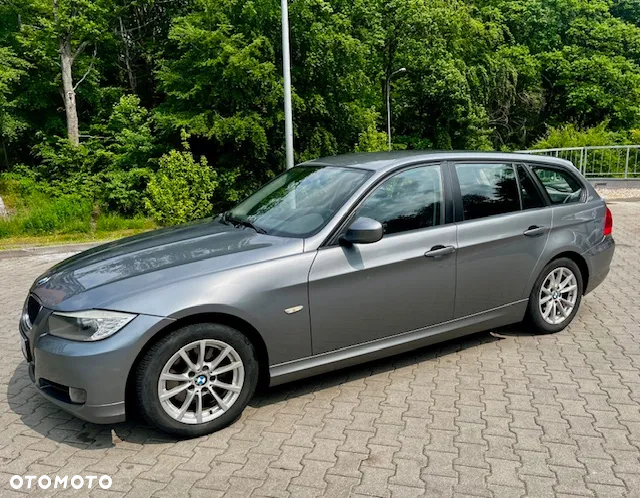 BMW Seria 3 318d DPF Touring - 8