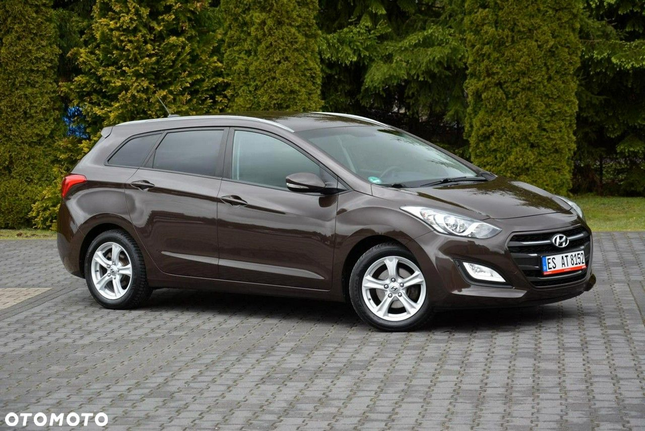 Hyundai i30 Kombi 1.4 Trend - 10