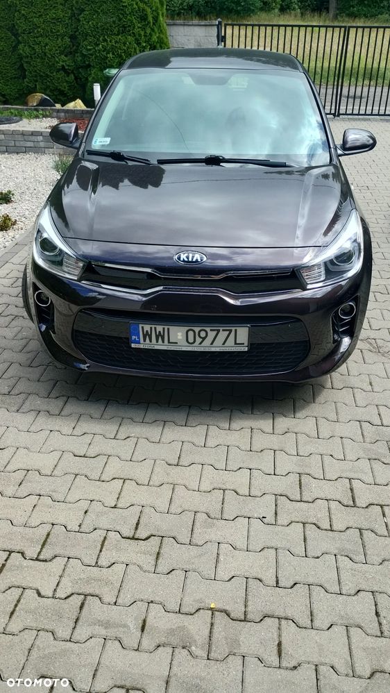 Kia Rio 1.2 L - 2