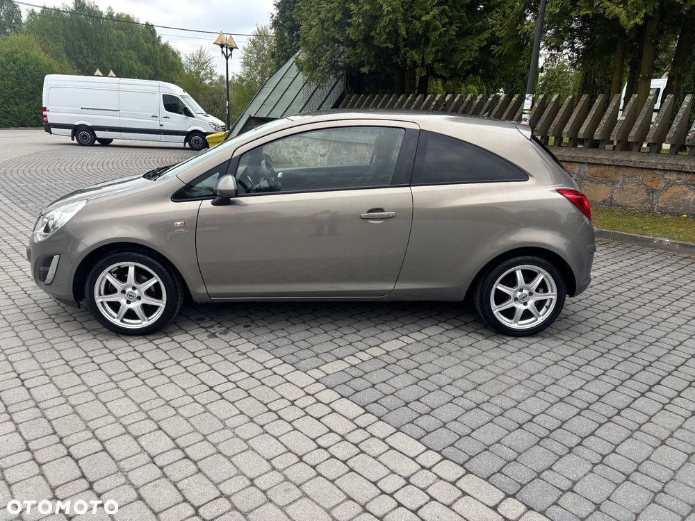 Opel Corsa 1.4 16V Satellite - 6