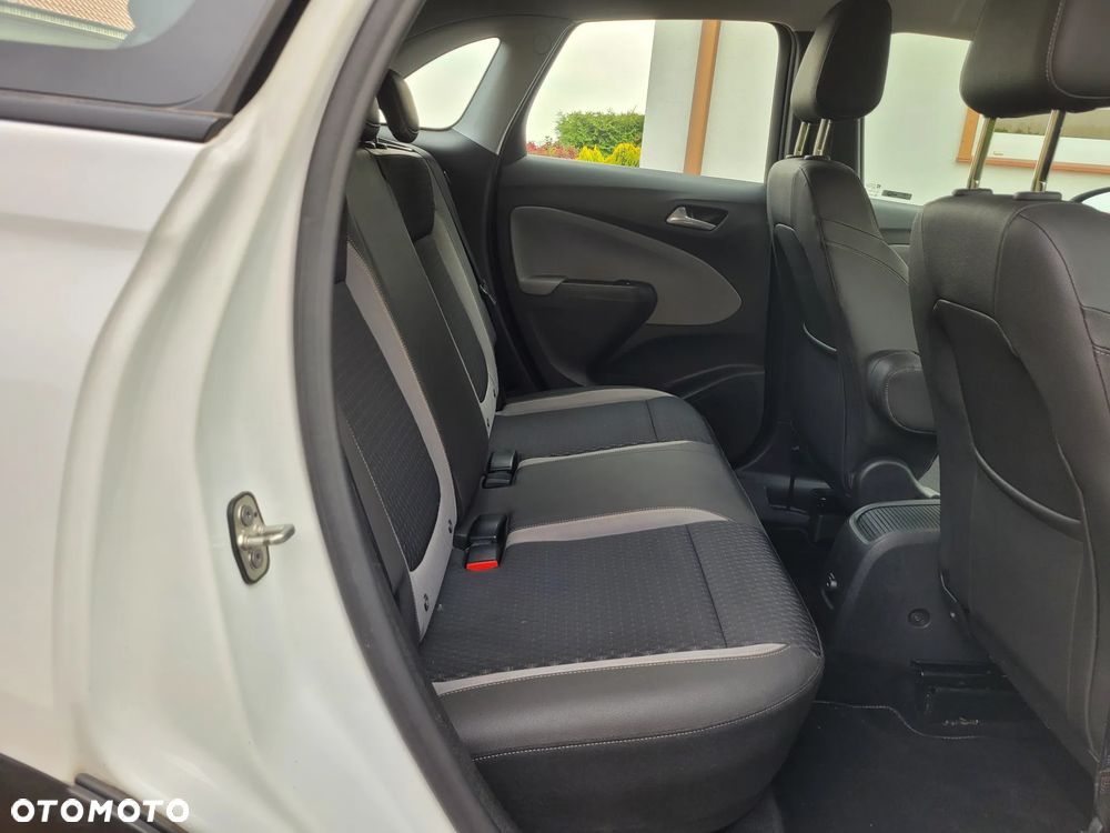 Opel Crossland X 1.2 T Design Line S&S - 17