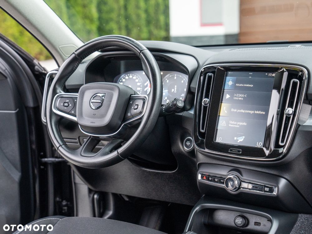 Volvo XC 40 D3 Momentum Pro - 28