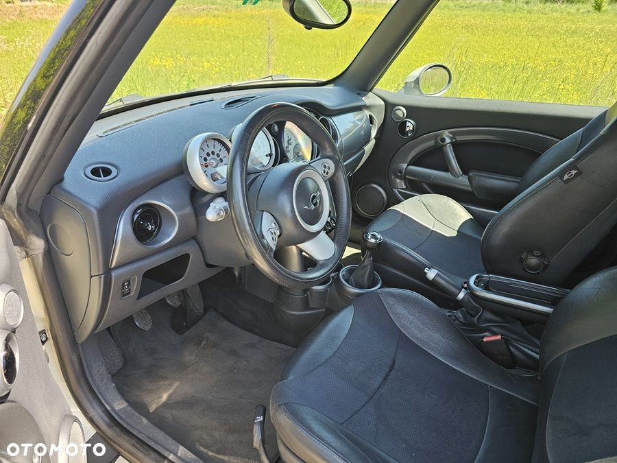 MINI Cooper Standard - 6