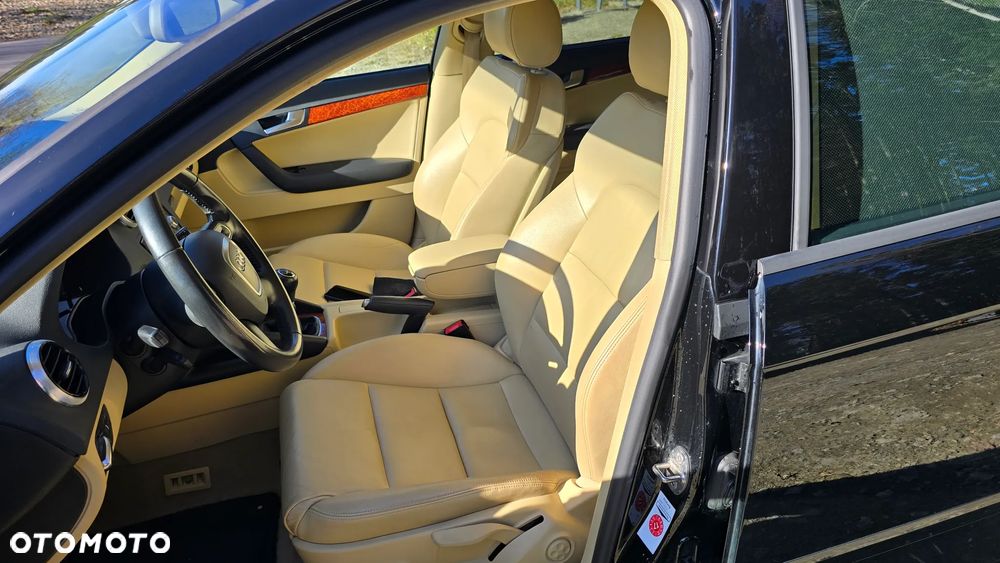 Audi A3 Sportback 2.0 TDI DPF quattro Ambiente - 11