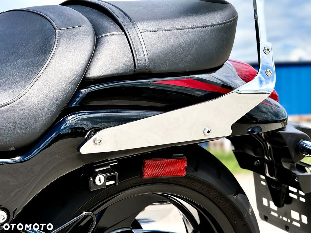 Suzuki Boulevard - 6