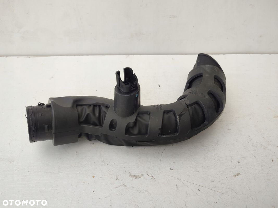 Przewód powietrza dolot HYUNDAI I10 II 1.0 BENZYNA 28210-B9000 - 2