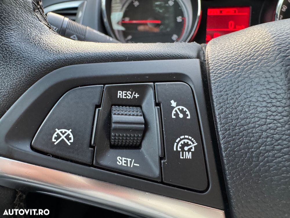 Opel Astra 1.7 CDTI DPF ecoFLEX Sports TourerStart/Stop Design Edition - 11