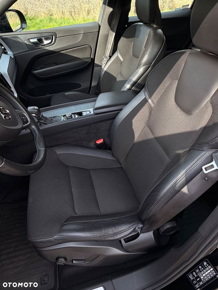 Volvo XC 60 T5 GPF Momentum - 10